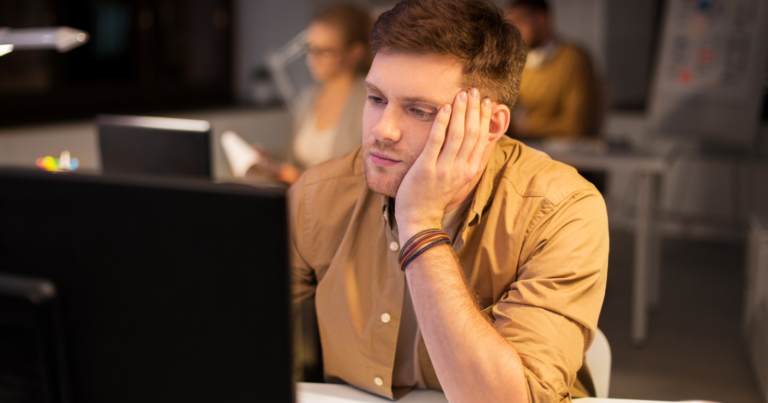 If you recognize these 5 signs, you are a master procrastinator (and something needs to change)