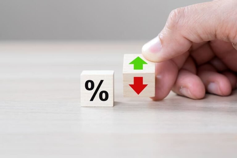 Fixed Rates vs Variable Rates: Which Should You Choose?
