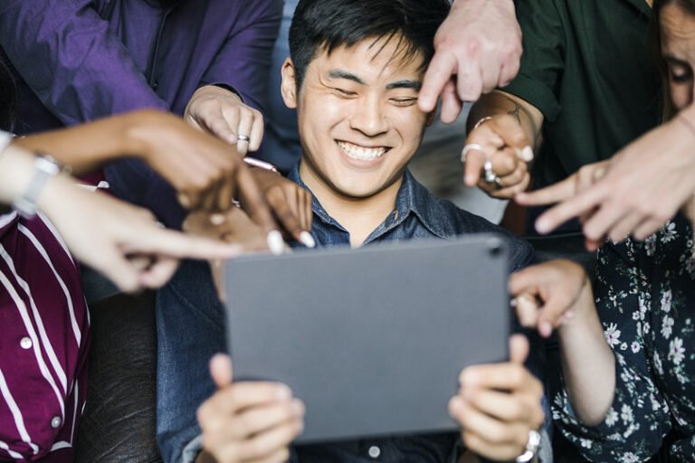 How to Start a Streaming Service Like Netflix