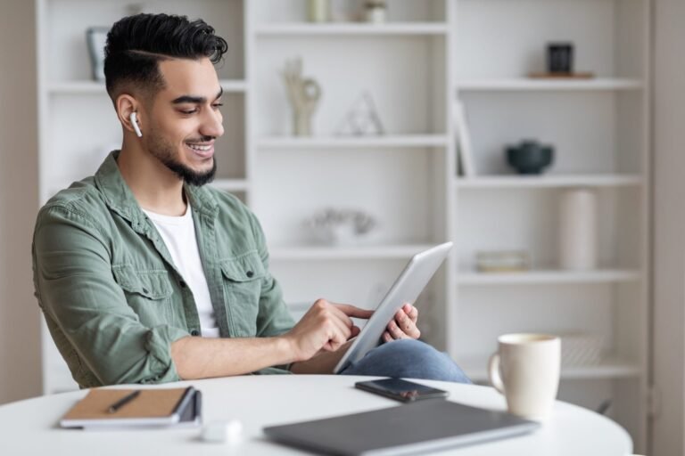 20 Easy Jobs You Can Do From the Comfort of Home